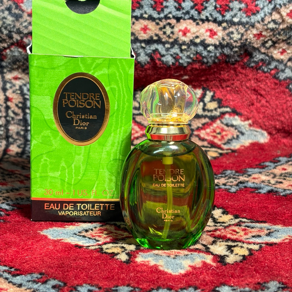 น้ำหอม Christian Dior Tendre Poison EDT 30ml ปริมาณเหลือเยอะครับ