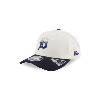หมวกแก๊ป New Era รุ่น Detroit Tigers Gradient 2-Tone Navy Visor Chrome White 9Seventy Stretch Snap Cap