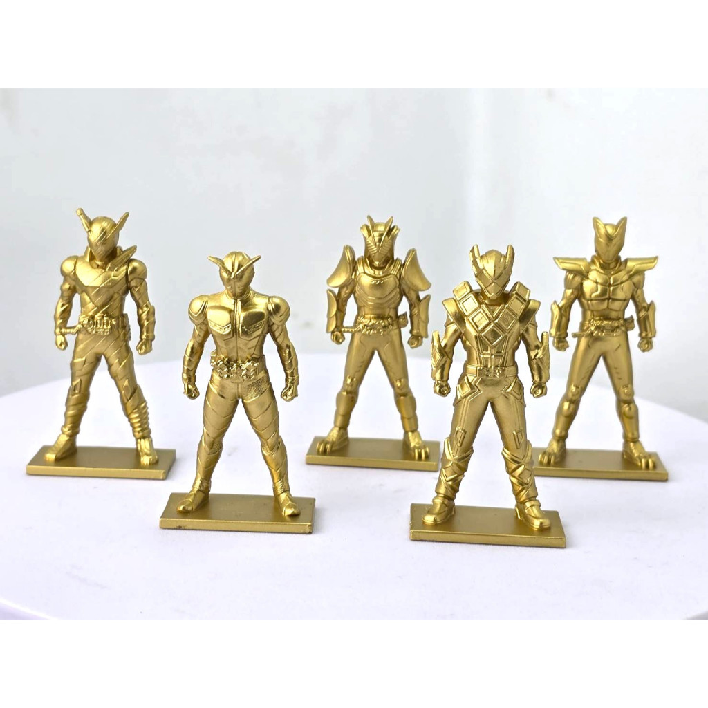 Kamen Rider Chocolate Snacks Gold Figures มาสค์ไรเดอร์ คาเมนไรเดอร์ ...