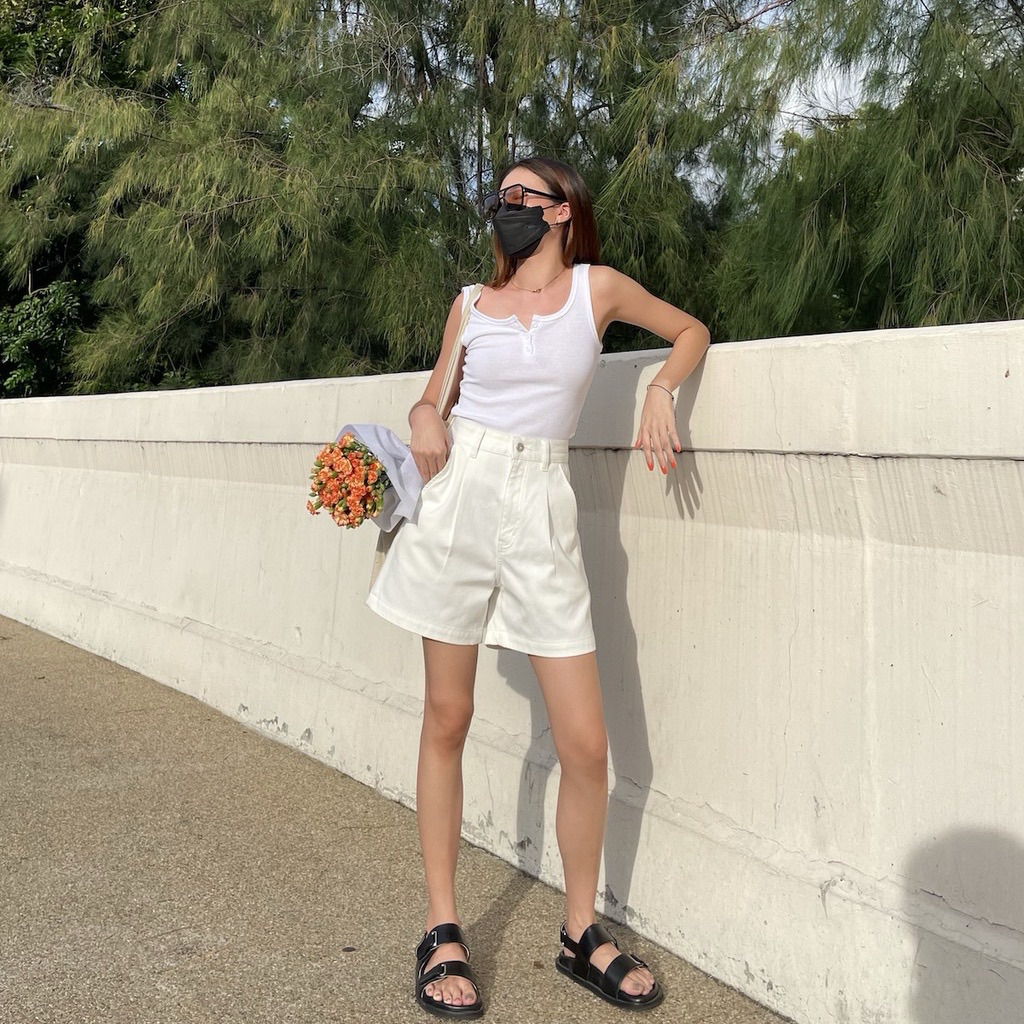 TGDA.CO - กางเกงยีนส์ขาสั้น Body girl รุ่น Vincent shorts M | Shopee ...