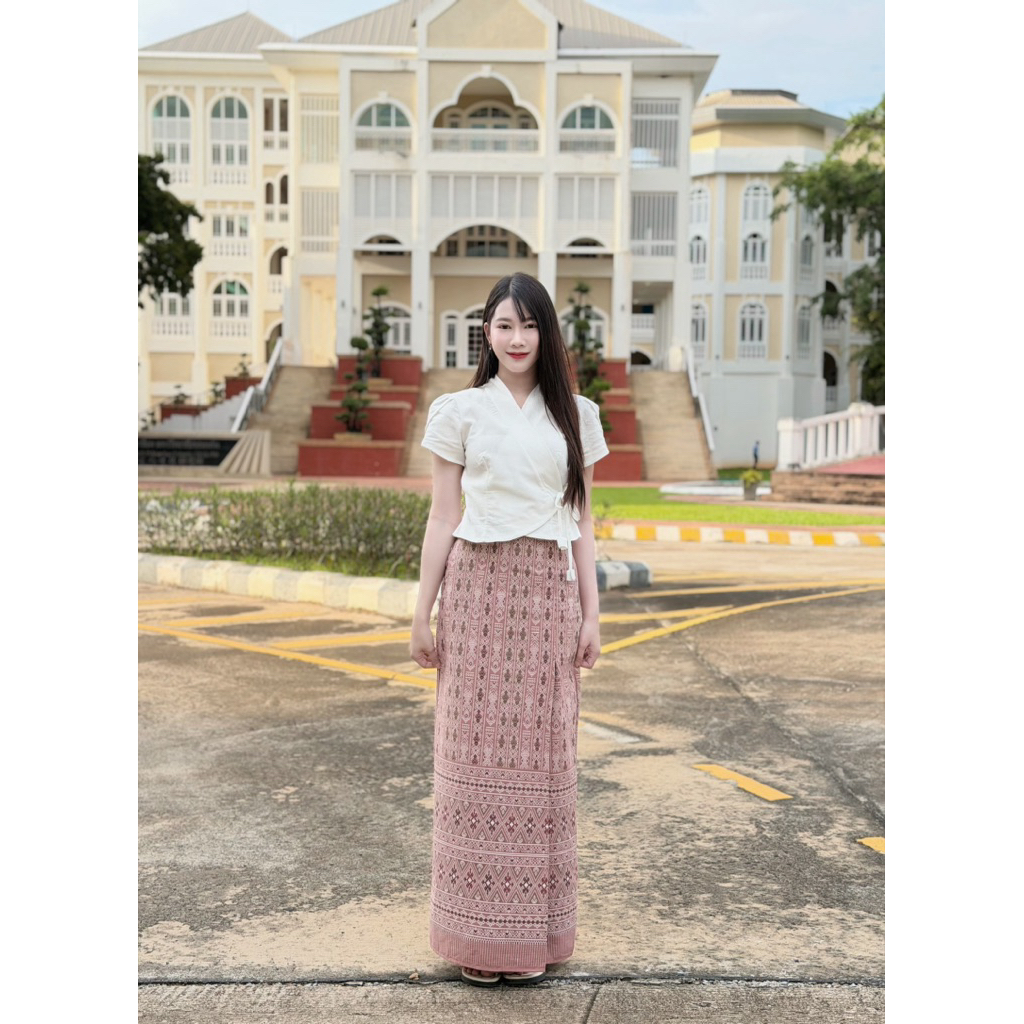 TANTANOD ชุดเซตเสื้อไขว้แขนตุ๊กตา ผูกข้าง กระโปรงผ้าถุงลายพญานาค สีดำ ไซส์ SM-LXL ราคา 378.- มุมมองที่ 3