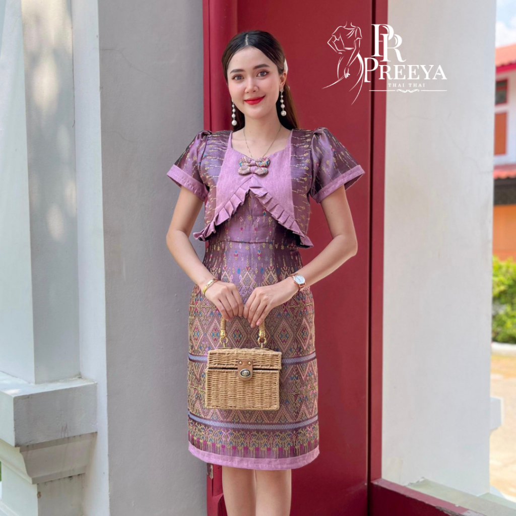 PR73 เดรสผ้าไหมแกมฝ้ายทอลาย อัดกาวทั้งชุด ชุดไทย Preeya ใส่แล้วขับผิว ดูแพง มุมมองที่ 3