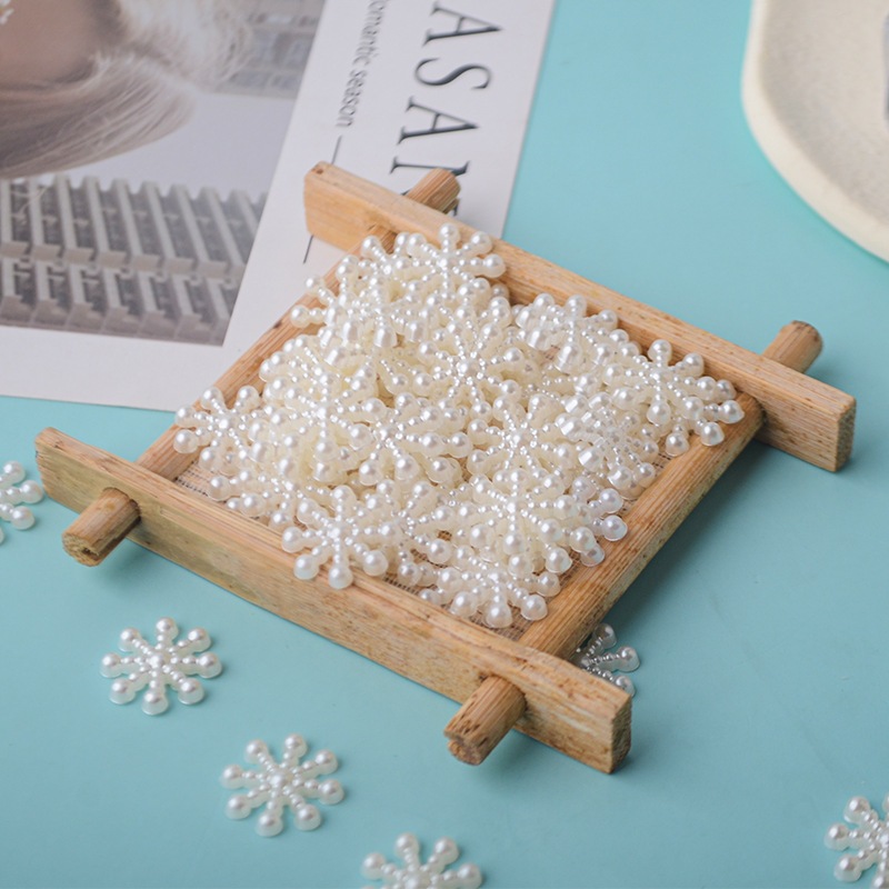 พร้อมส่ง ABS เลียนแบบไข่มุกตกแต่งคริสต์มาส DIY ต้นคริสต์มาสเกล็ดหิมะเล็ก วัสดุเรซินครีมขาว