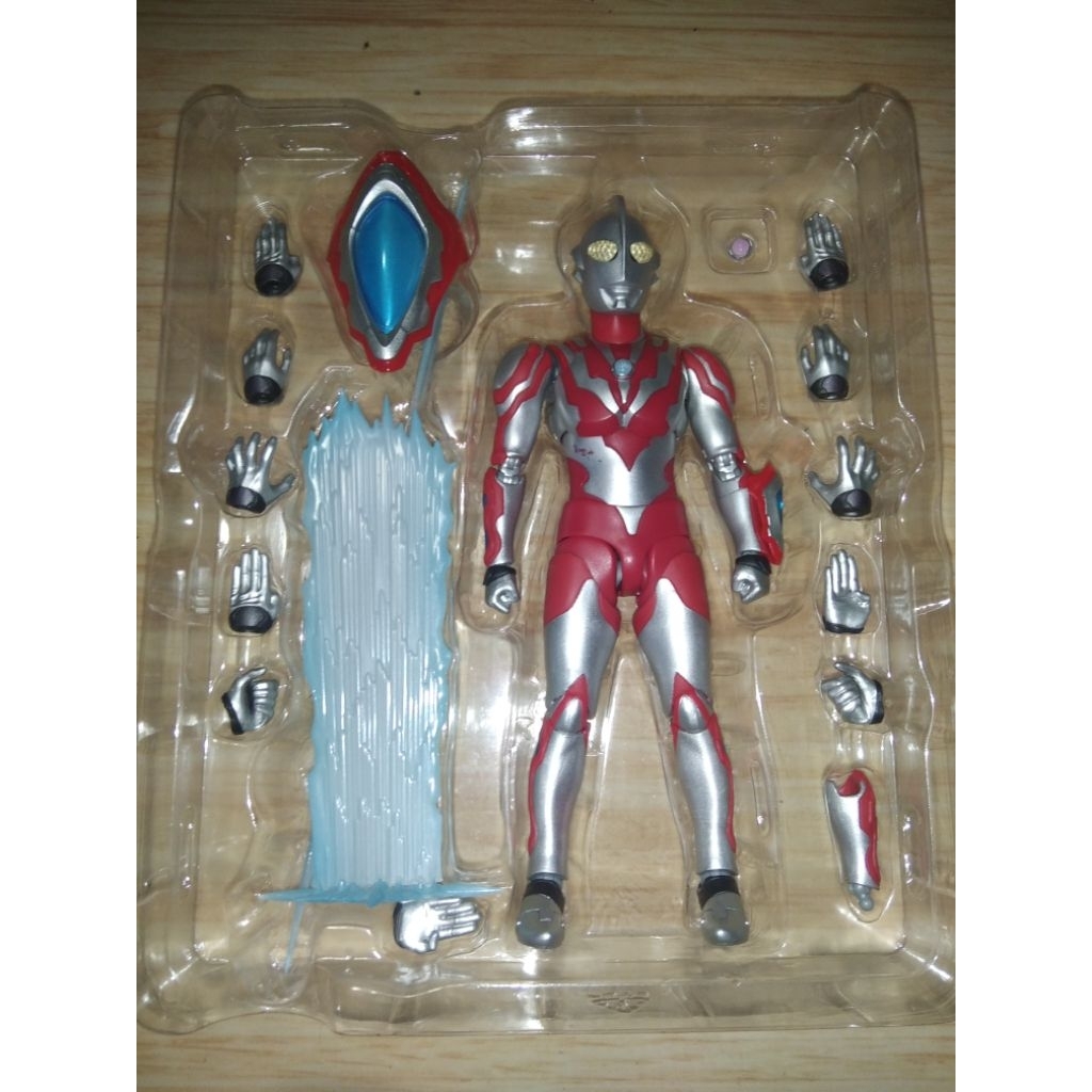 S.H.Figuart Ultraman Ribut (มือสอง) โปรดอ่านรายละเอียด | Shopee Thailand