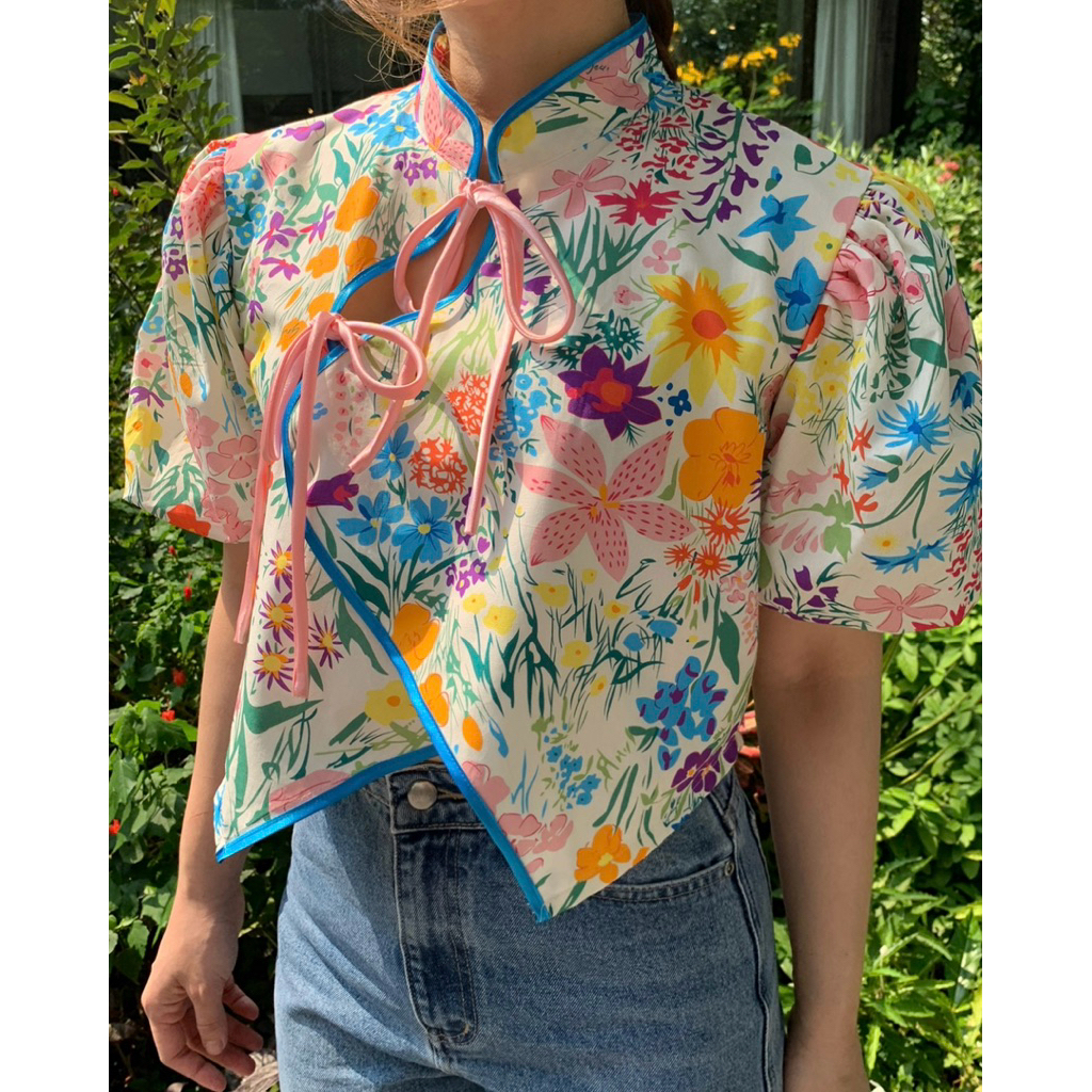 Charlotte Irony | Floral Mandarin Crop Top