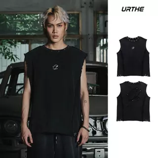 URTHE - เสื้อแขนกุด โลโก้โลหะ Oversize รุ่น RULELESS SLEEVE TANK TOP - Col. OZDE UNTITLED