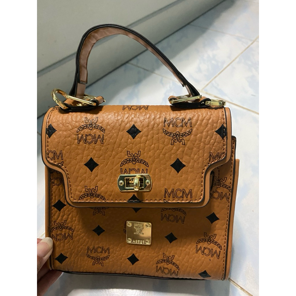 กระเป๋าสะพายข้าง แบรนด์แท้ขนาด7นิ้ว | Shopee Thailand