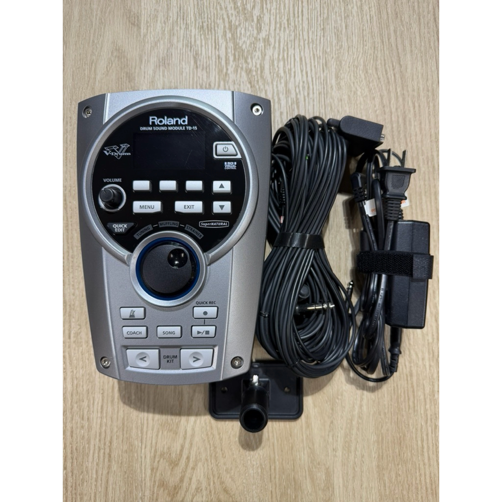 โมดูลกลองไฟฟ้า Roland TD-15 พร้อมชุดสาย มือ2 สภาพสวย ของแท้ (รับประกัน ...
