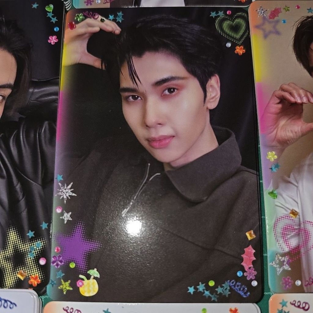 GMMTV Selfie Heart Shot RANDOM CARD POND PHUWIN FORCE BOOK JOONG