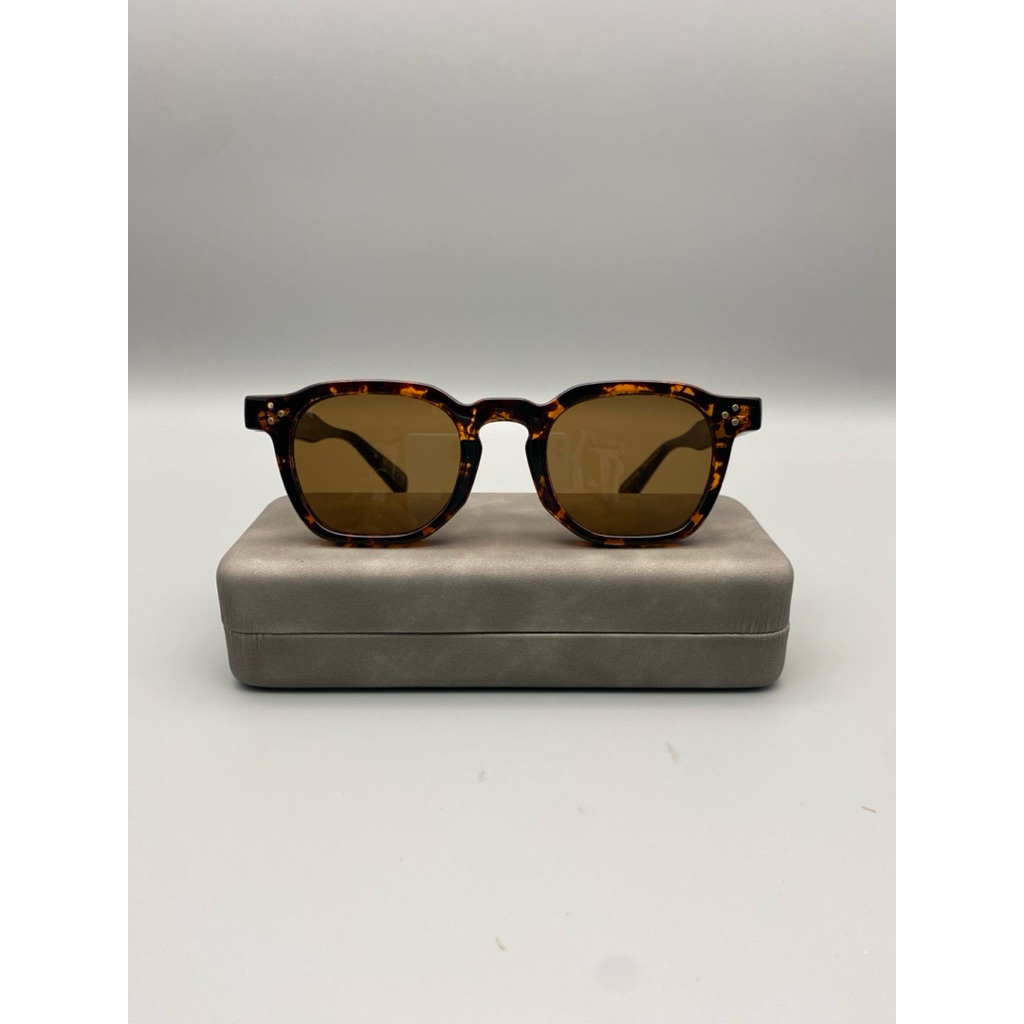 แว่นตากันแดด model 5238 มาใหม่ล่าสุด ดีเทล3จุดด้านข้าง | Shopee Thailand