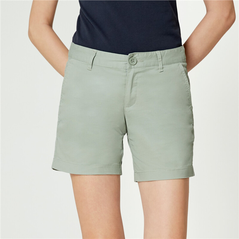 GIORDANO กางเกงขาสั้นผู้หญิง Women’s Slim Shorts (180° Elastic Waist) 05405218