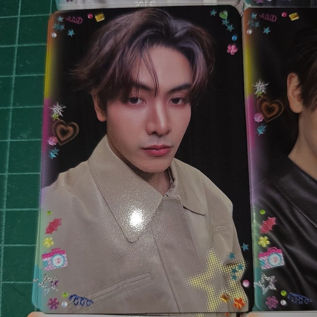 GMMTV Selfie Heart Shot RANDOM CARD POND PHUWIN FORCE BOOK JOONG