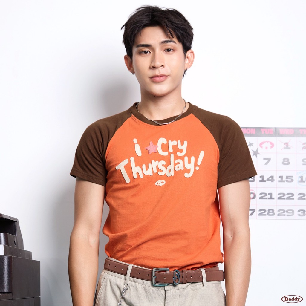 DADDYCLUB | I Cry Thursday Raglan T-shirt เสื้อยืดสีส้ม สุดเท่ | Shopee ...