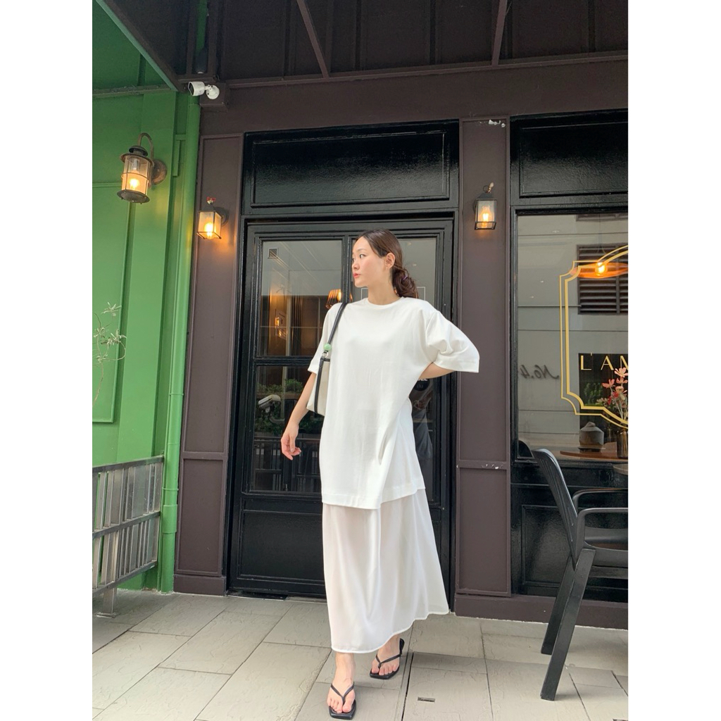 Charlotte irony | Lola Dress เติมสต็อค ดำ ขาว ค่า