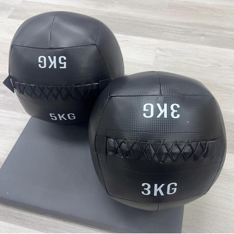Wall Ball / Medicine Ball สำหรับ HYROX และ Functional Fitness