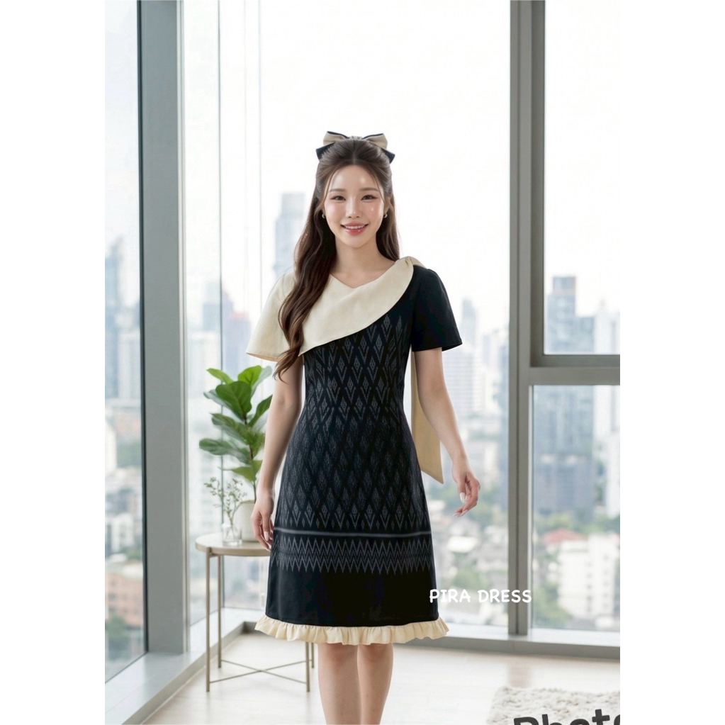 PIRA DRESS เดรสผ้าฝ้ายอัดกาว แต่งสไบ ทรงน่ารัก งานสวย พร้อมส่ง มุมมองที่ 4