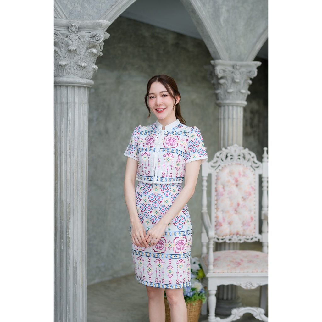 เดรสลายไทยคอบัวกั๊กทรงสอบ เข้ารูปสวย ใส่ทำงานพิธีการ ไซส์ S-2XL ผ้าอัดกาว มุมมองที่ 5