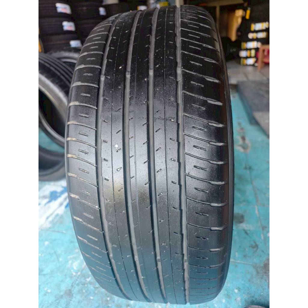 Elegantes 255 45 R20 Bilder