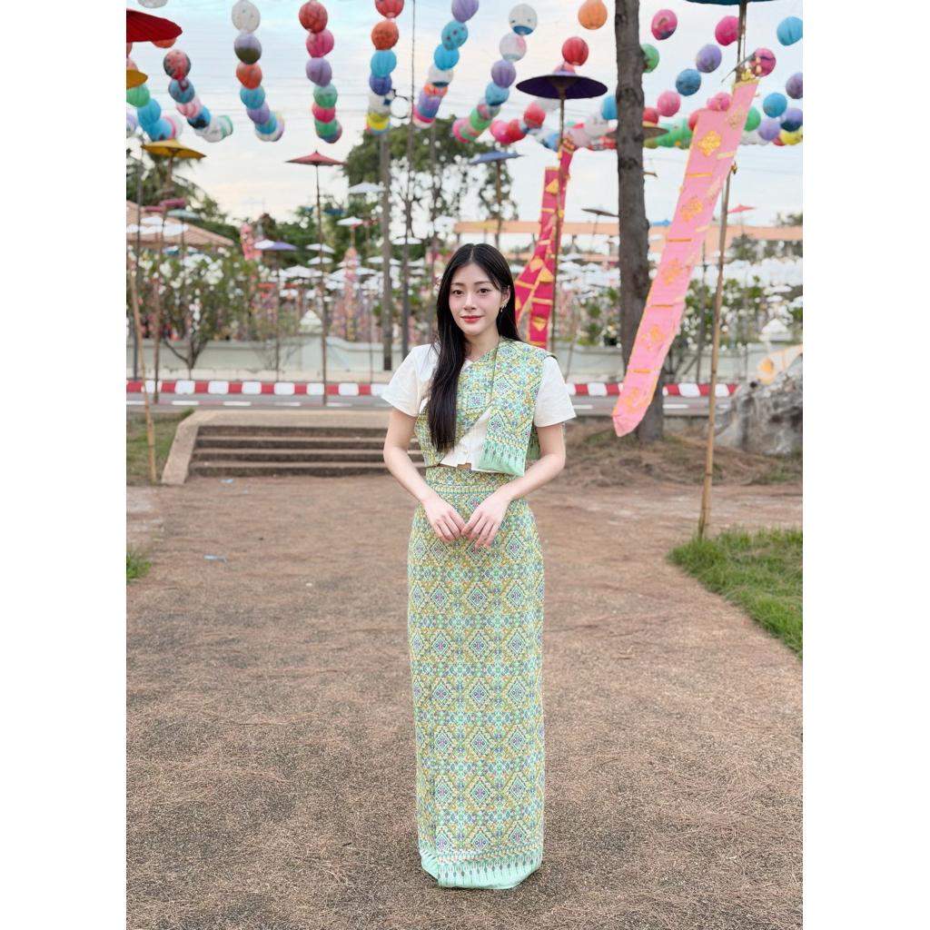 เซตผ้าไทย TANTANOD 3 ชิ้น เสื้อไข่มุก+สไบ+กระโปรงป้าย ผ้าฝ้ายพิมพ์ลาย มุมมองที่ 6