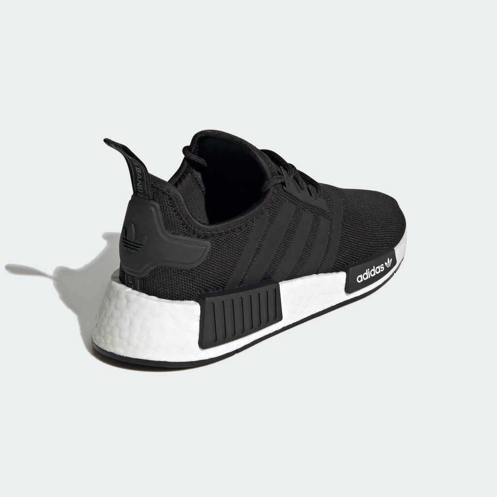 nmd r1 black  |  Shopee *!