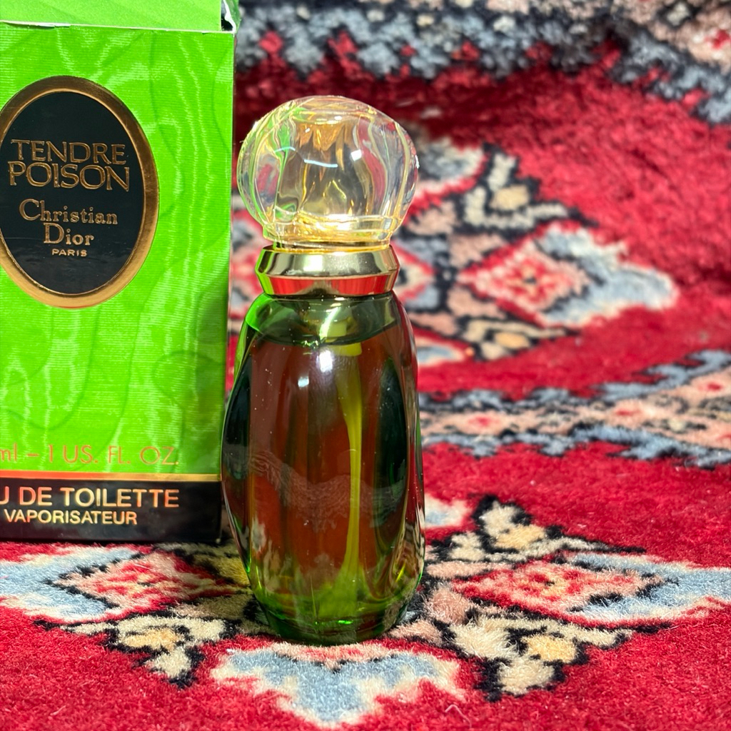 น้ำหอม Christian Dior Tendre Poison EDT 30ml ปริมาณเหลือเยอะครับ
