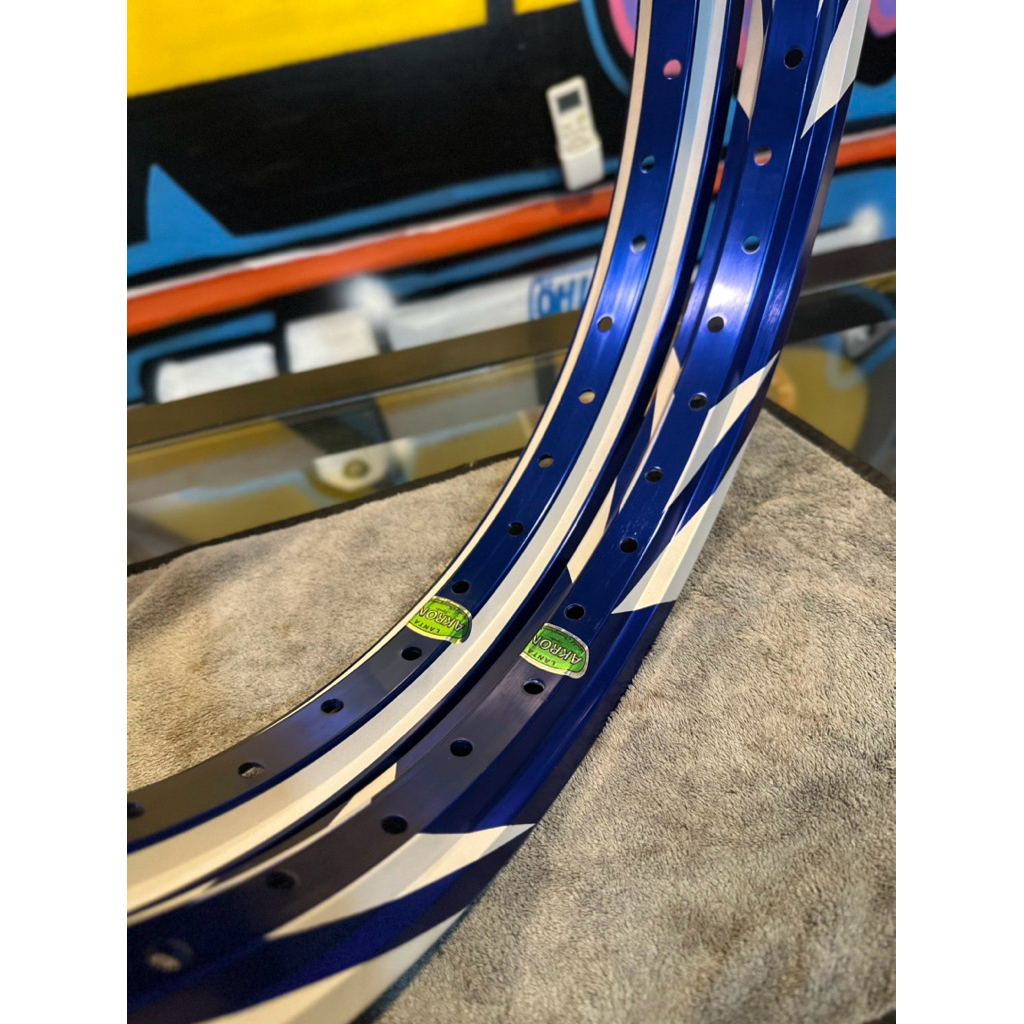 ล้อ AKRONT ทรงเอ ขอบขนาด1.40x17 สีน้ำเงินลาย สายฟ้า/ทูโทน | Shopee Thailand