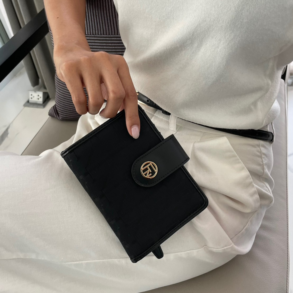 FN BAG NEW CLASSIC รุ่น LEILA MEDIUM WALLET 1308-24088 | Shopee Thailand