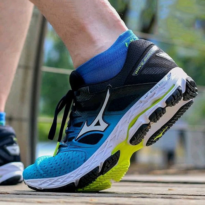 Mizuno รองเท้าวิ่งผู้ชาย Wave Shadow Blue Jewel/Silver/Safety