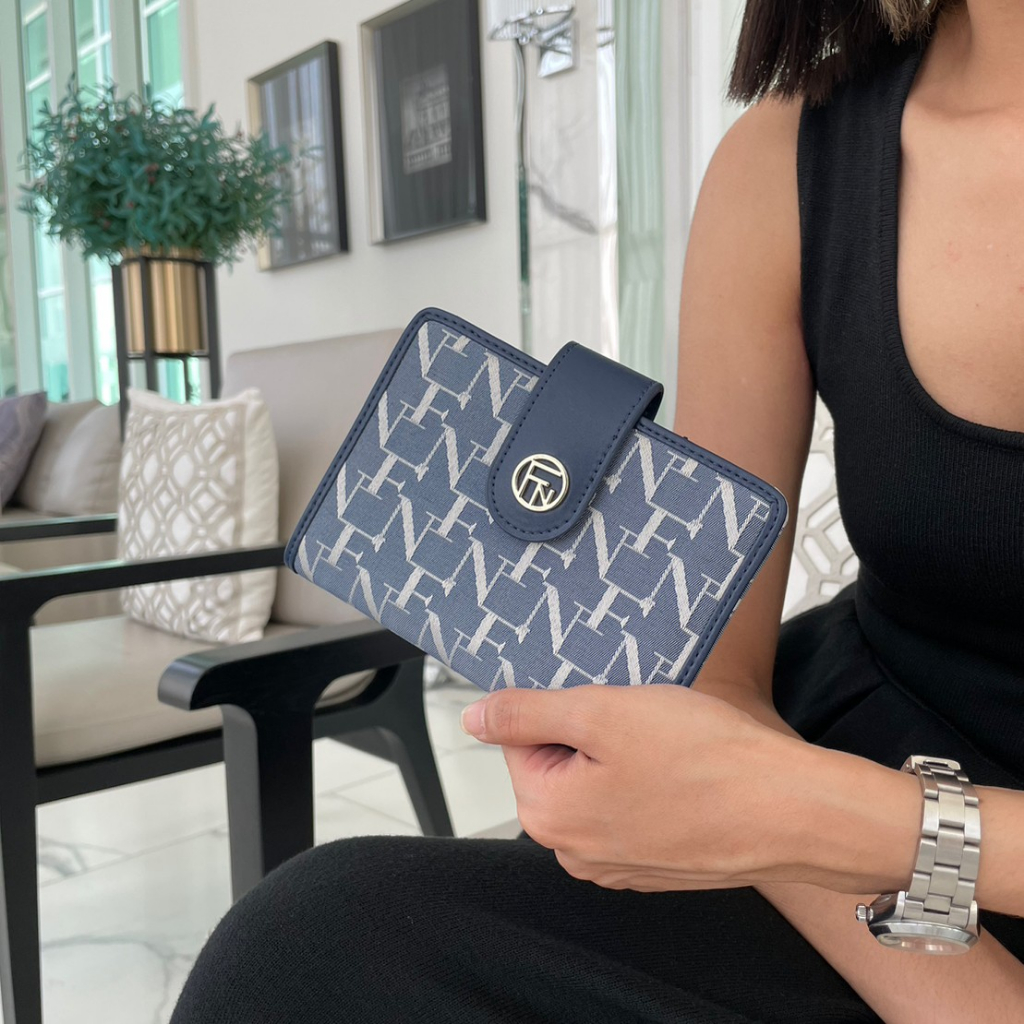 FN BAG NEW CLASSIC รุ่น LEILA MEDIUM WALLET 1308-24088 | Shopee Thailand