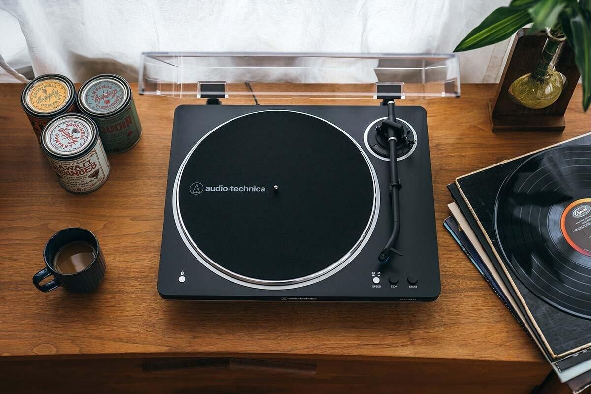 Tourne-disque Audio-Technica AT-LP70XBT Automatique Bluetooth - Neuf Noir