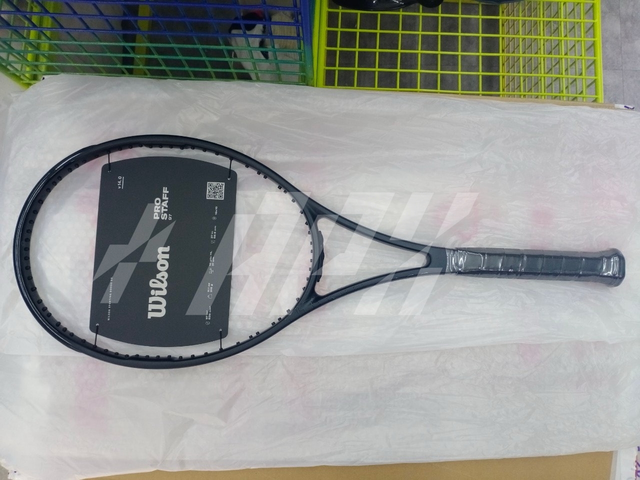 Wilson ไม้เทนนิส Pro Staff 97 V14 Noir Tennis Racket F2 4 1/4