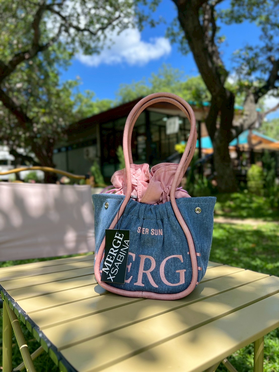 [พร้อมส่งจากไทย] กระเป๋าใบเล็ก Merge A Day Bag Mini | Shopee Thailand