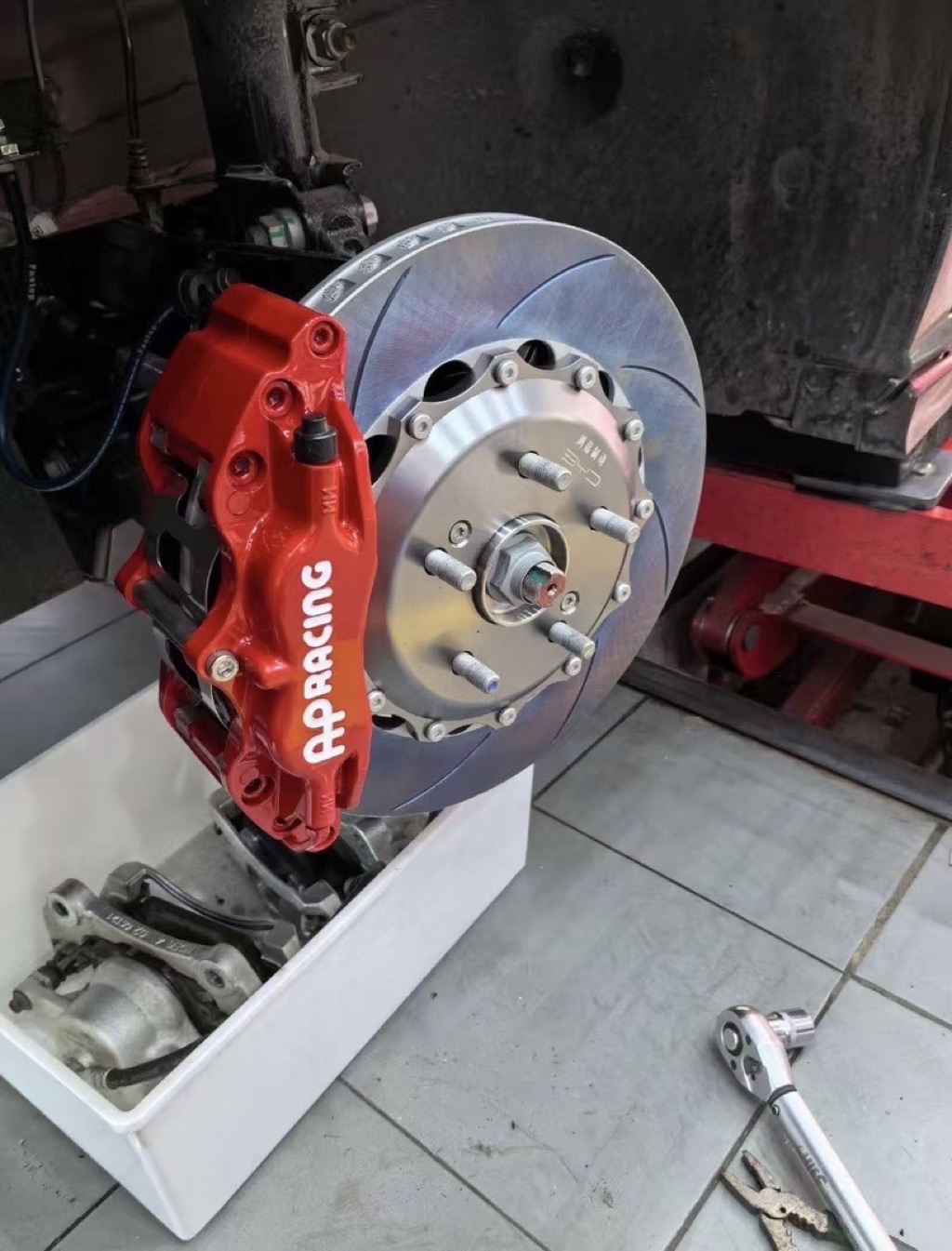 ชุดเบรค AP racing รุ่น AP5200 สำหรับขอบ16 ขอบ17และ18นิ้ว | Shopee Thailand
