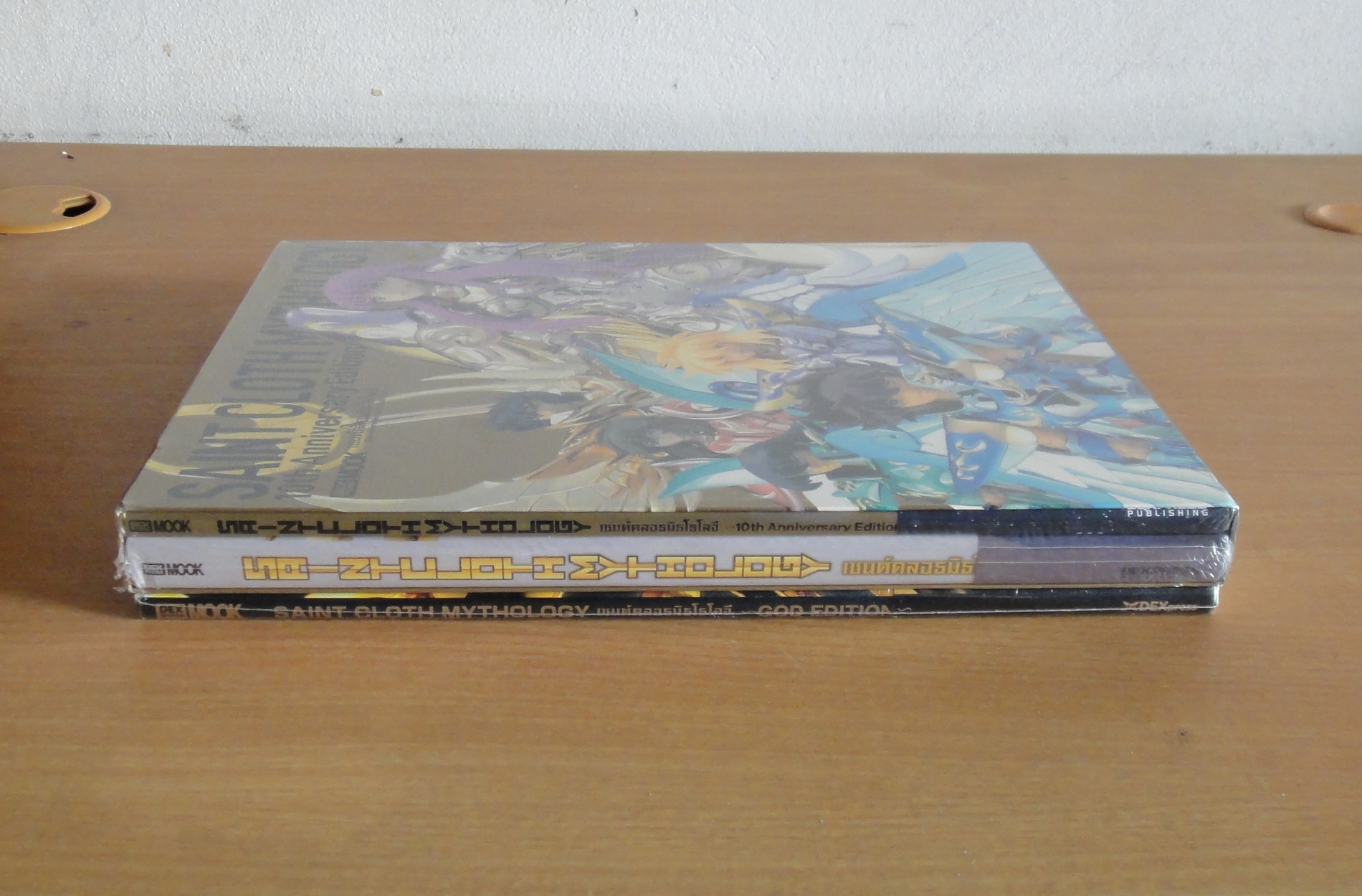 หนังสือการ์ตูน Boxset SAINT CLOTH MYTHOLOGY 10th Anniversary Edition ...