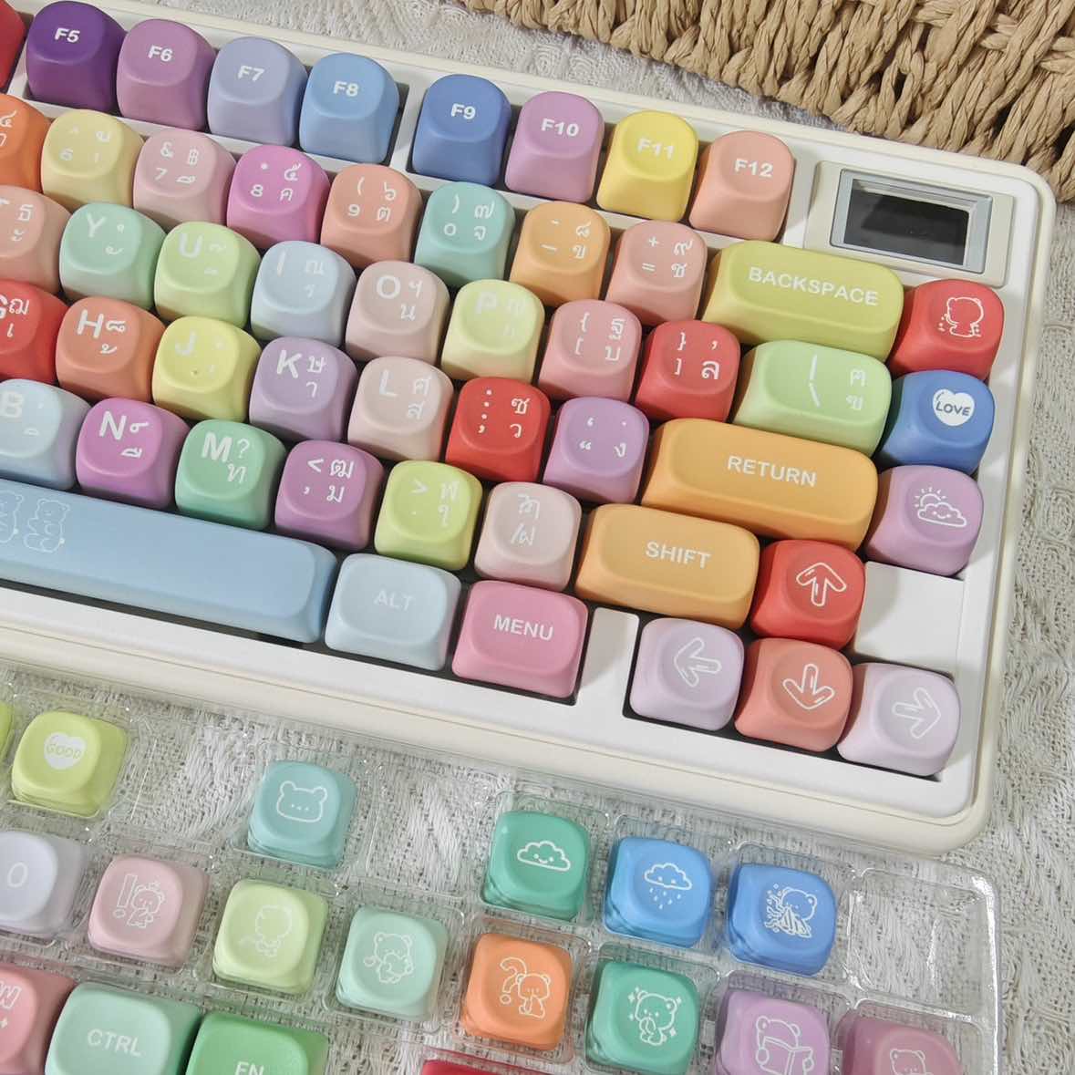 ⚡พร้อมส่งจากไทย⚡Crayon Shin-chan keycaps คีย์ไทย PBT ปุ่มกดแป้นพิมพ์ ...
