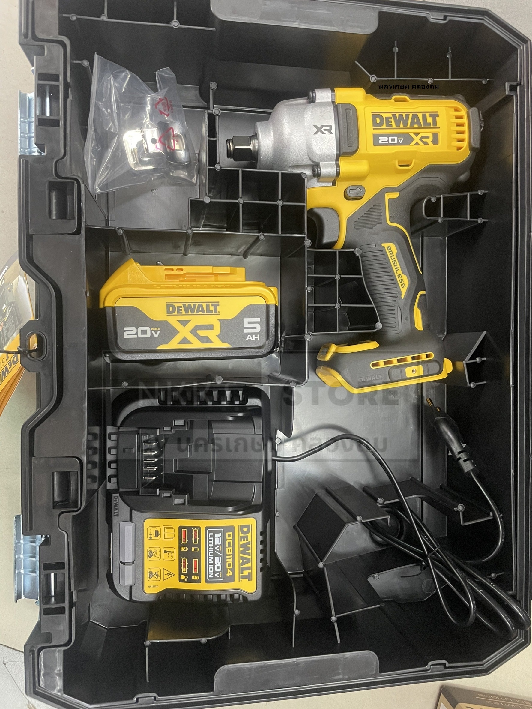 DEWALT DCF891P1T DCF891P1 DCF891 ชุดบล็อกกระแทกไร้สาย บล็อกไร้สาย บล็อก ...