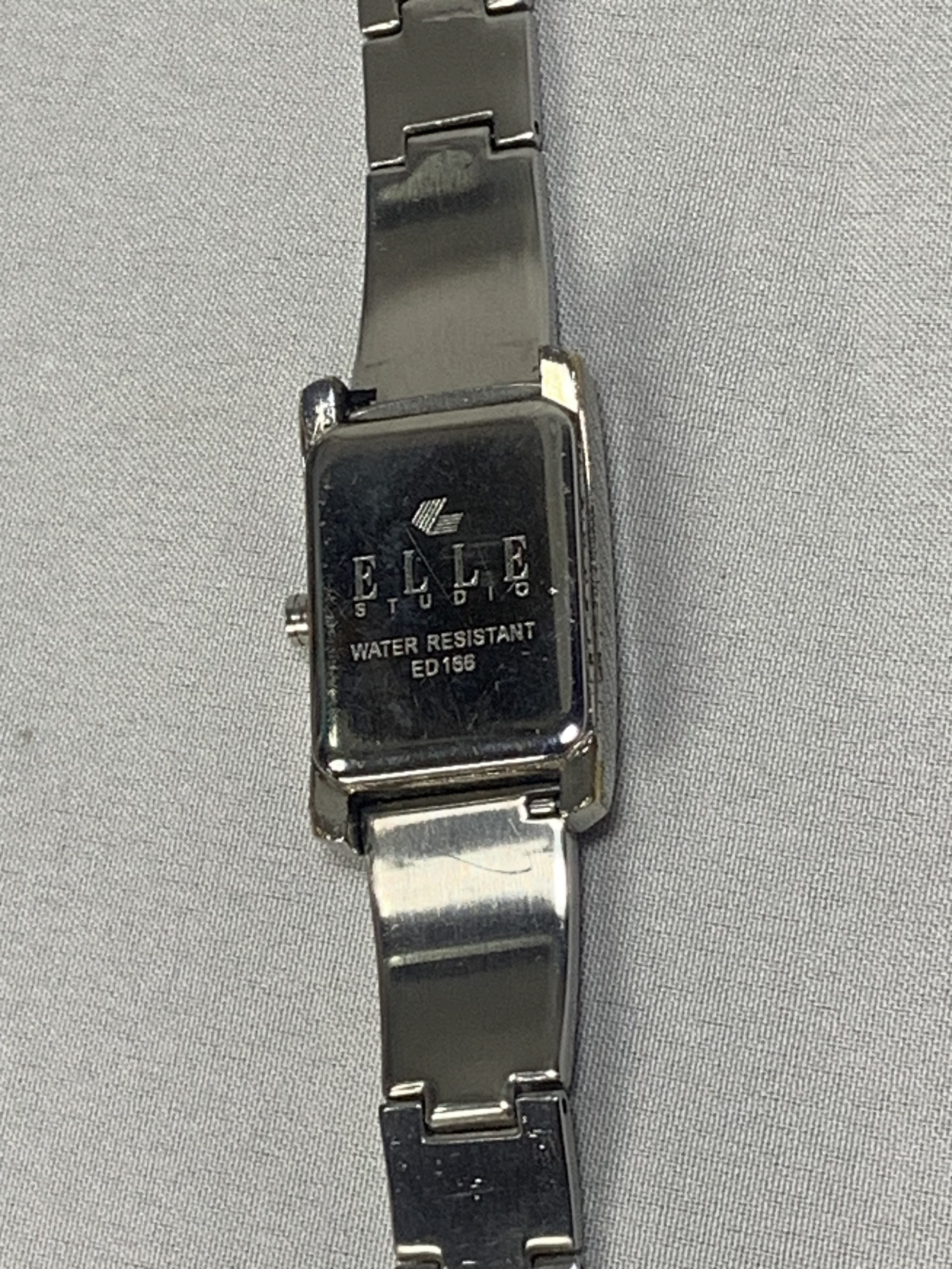 ELLE STUDIO นาฬิกาแบรนด์แท้100%จากฝรั่งเศส มือสองสภาพดี90