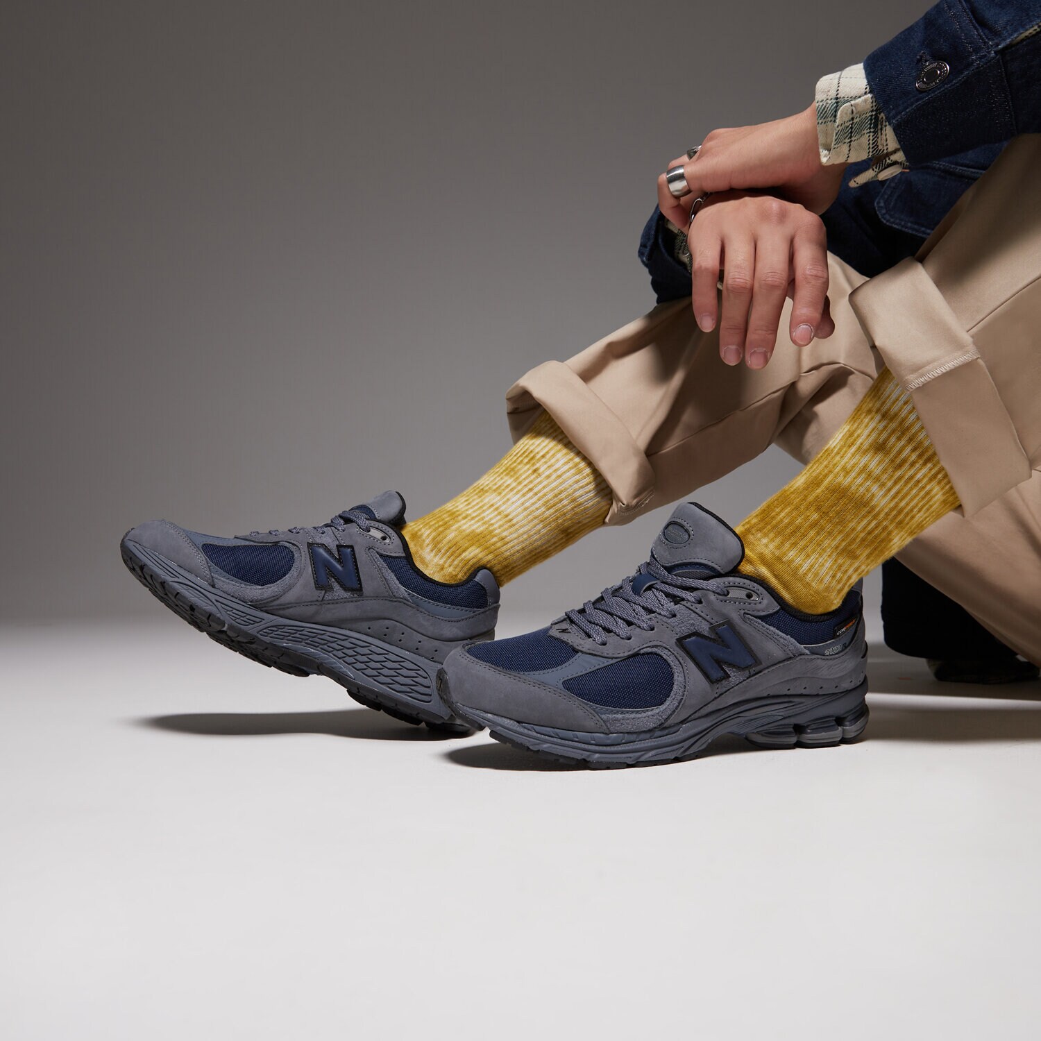 รองเท้าลำลอง รองเท้าผ้าใบ NEW BALANCE 2002R 'Cordura Pack' [ลิขสิทธิ์ ...