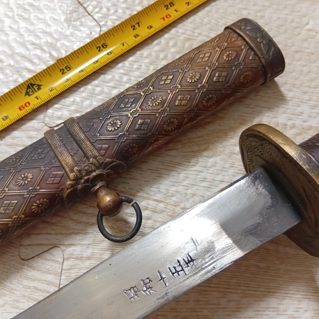 ดาบซามูไร สภาพเก่าๆ ทรงKatana คาตานะ ปลอกดาบเป็นทองเหลืองลวดลายสวยงาม ...