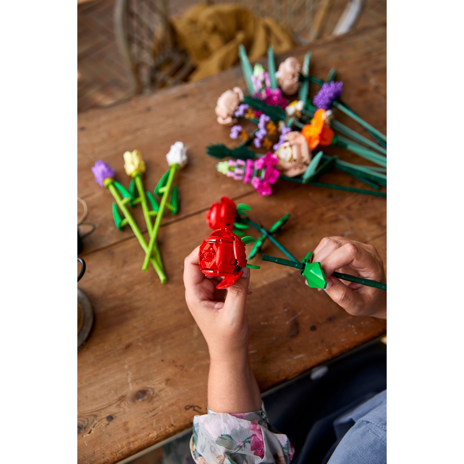 LEGO Iconic 40460 Roses Building Kit (120pcs.), Building Blocks, Kids ...