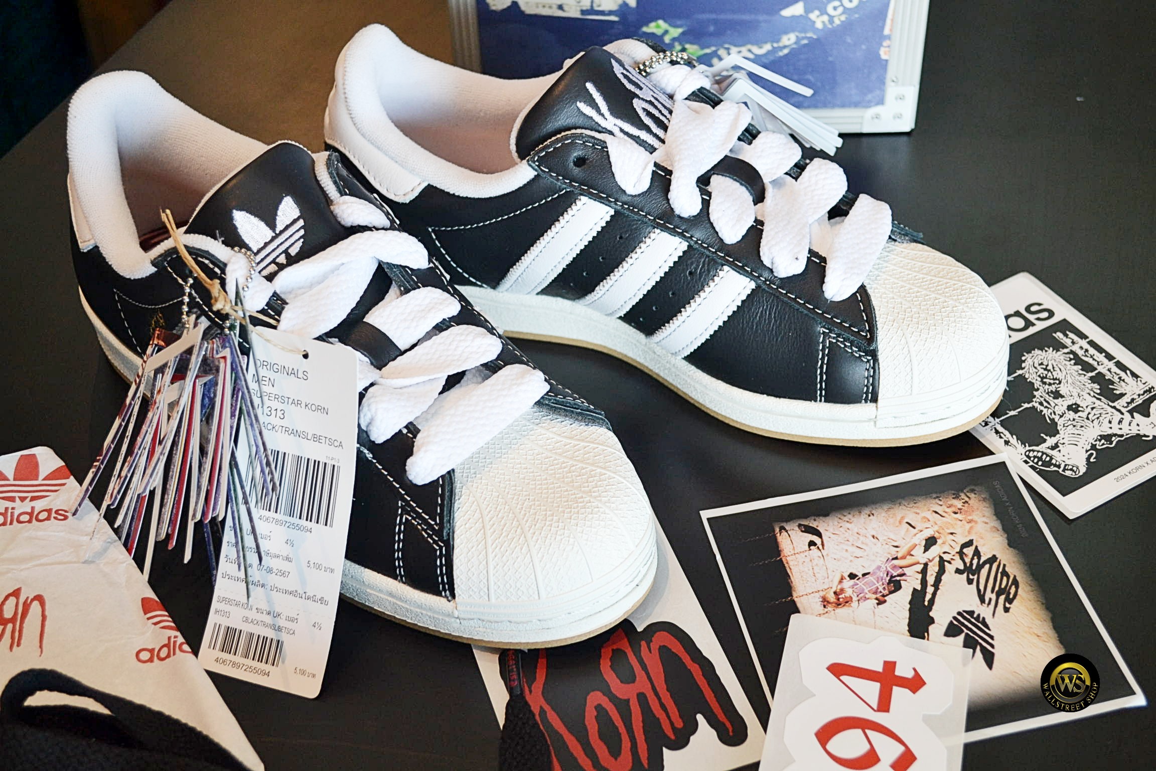 ลิขสิทธิ์แท้ รองเท้าadidas Superstar Korn Shoes IH1313 Colour: Core Black  Transl Better Scarlet - Main Image