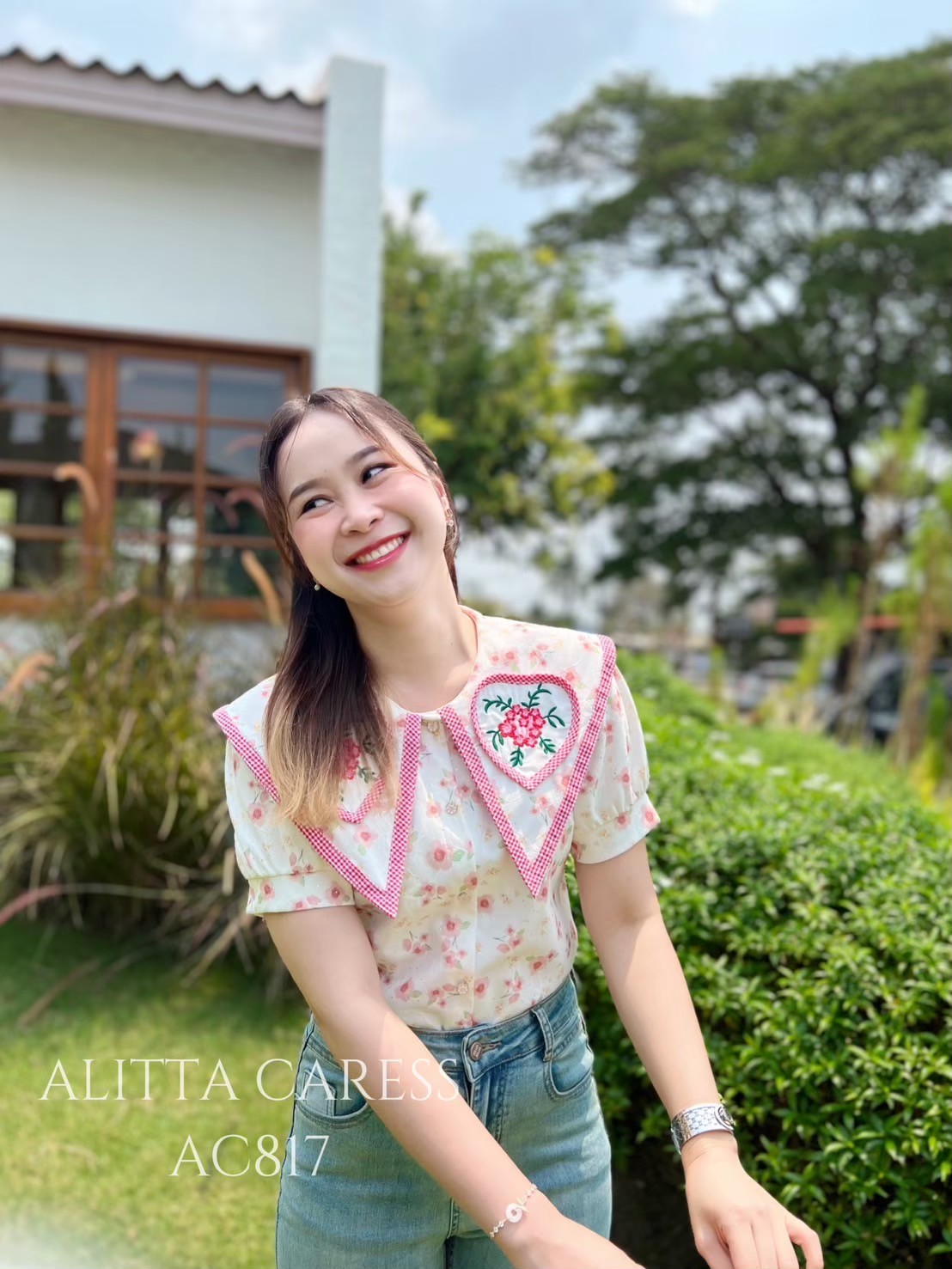 ALITTA CARESS AC817 เสื้อผ้าผูหญิง เสื้อลายดอกไม้ น่ารัก ปกแต่งงานปัก ...