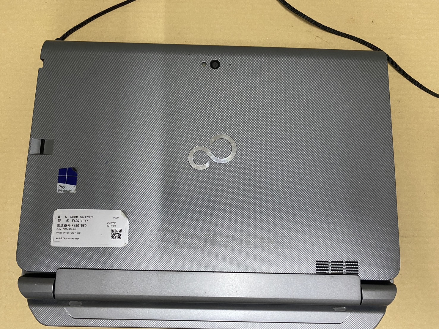 13.3インチWindows 2in1「ARROWS Tab Q736」が9,980円