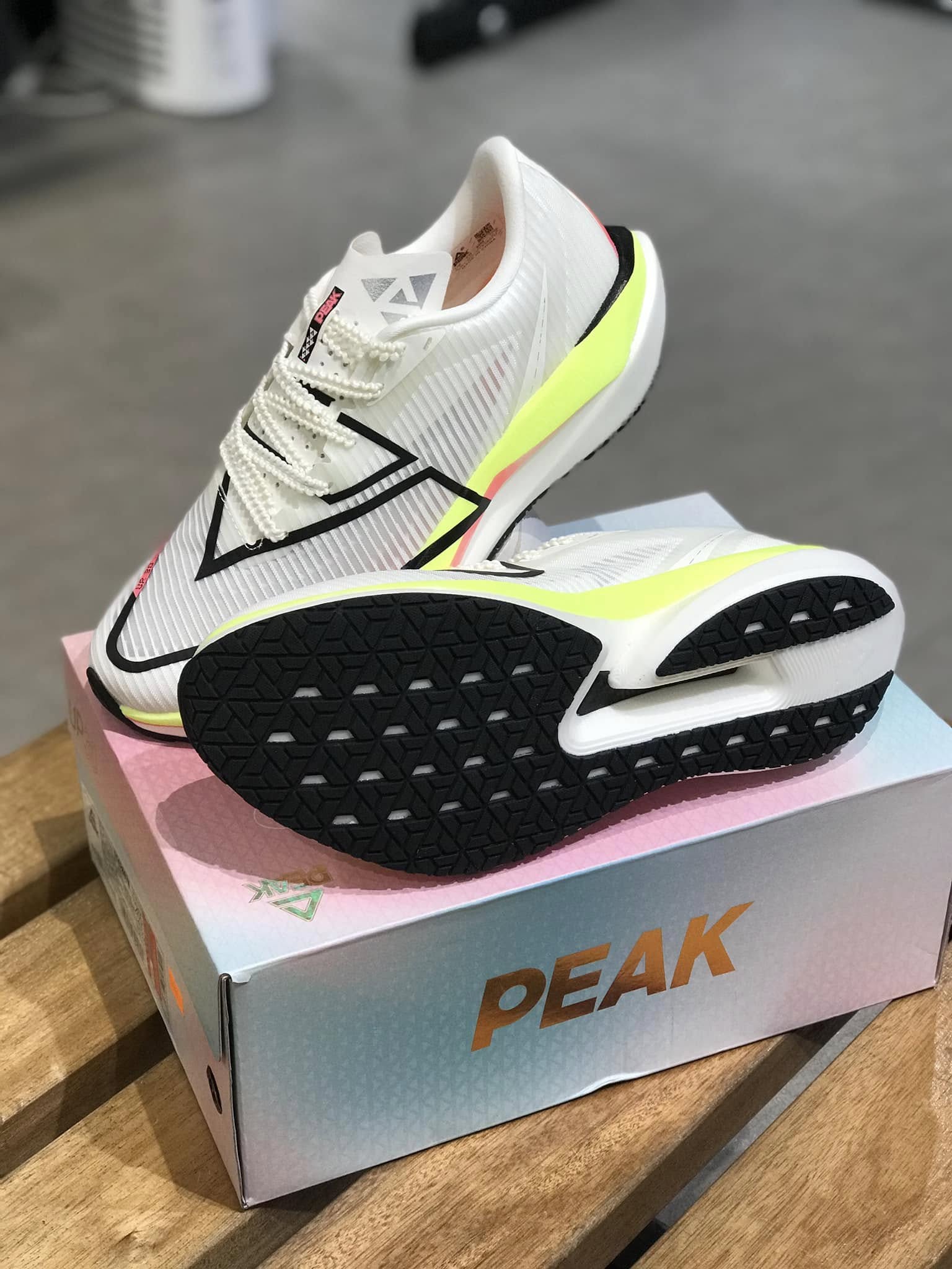 Peak Taichi Up30 30 Running Et42807h รองเท้าวิ่งมาราธอน พื้นคาร์บอน 