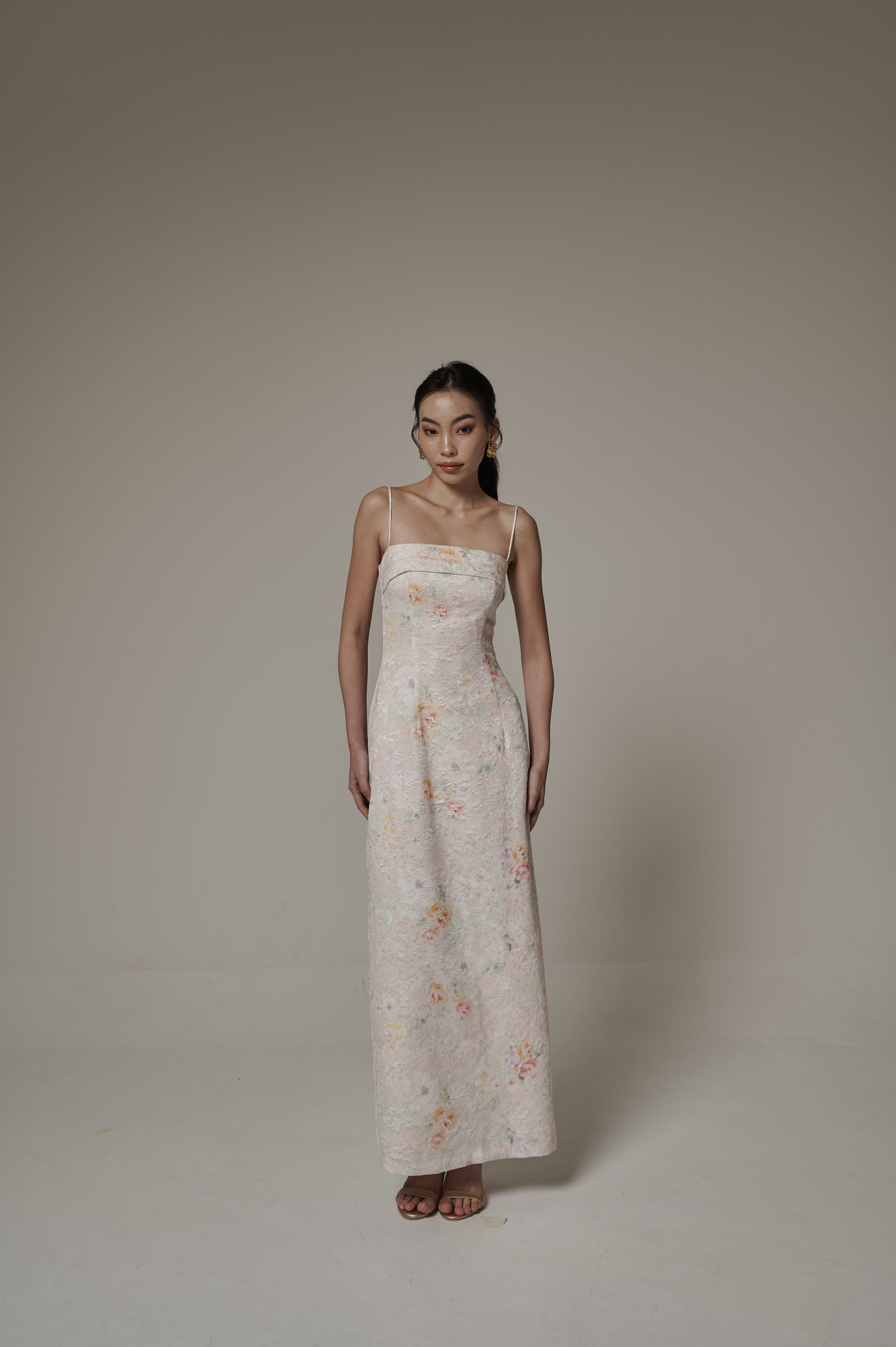 MIST OF RAIN - Stella Tube Dress เดรสทรงสลิม ไม่รวมผ้าพันคอ | Shopee ...