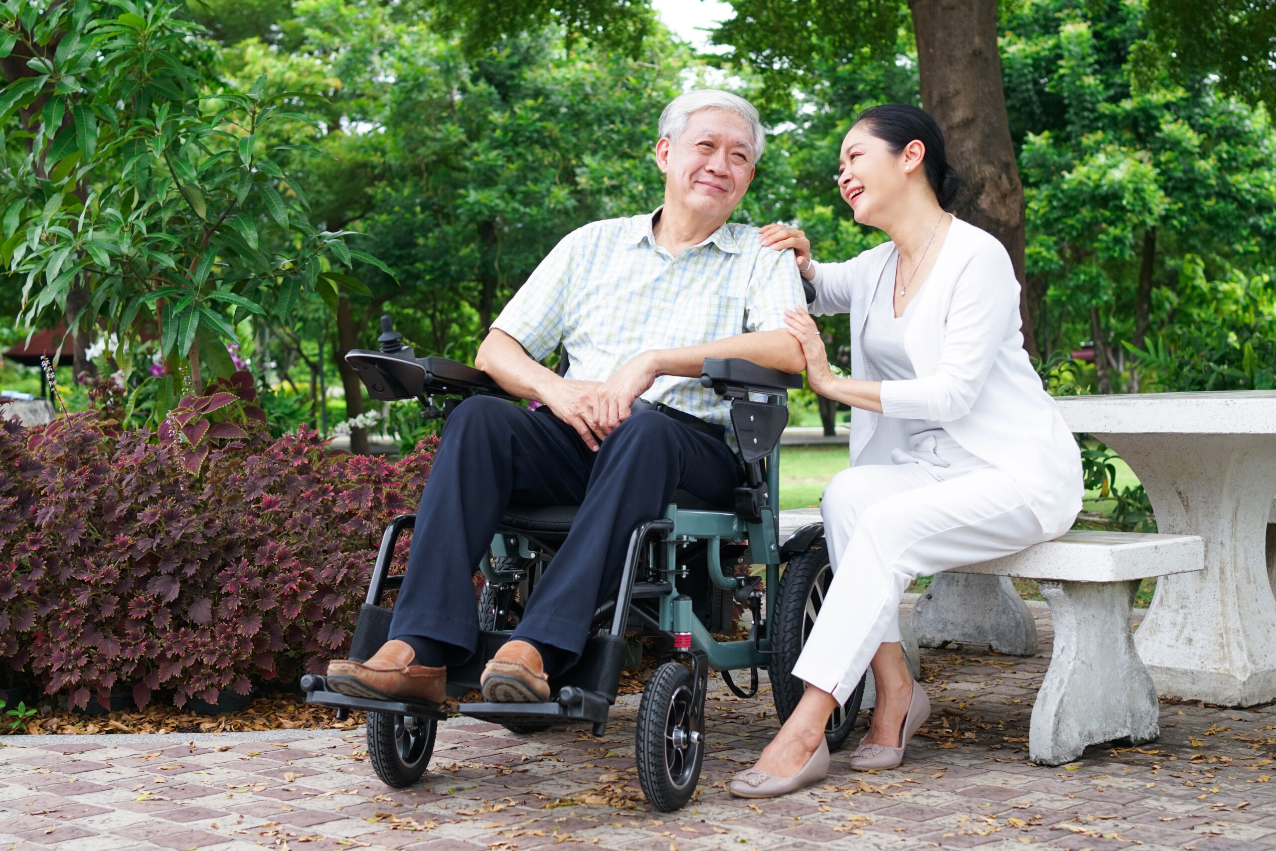 Synergy รุ่น สมาร์ท วีลแชร์ไฟฟ้าพับได้ ที่นั่งกว้าง 50 ซม. โครงสร้างแข็งแรง พับใส่ท้ายรถได้