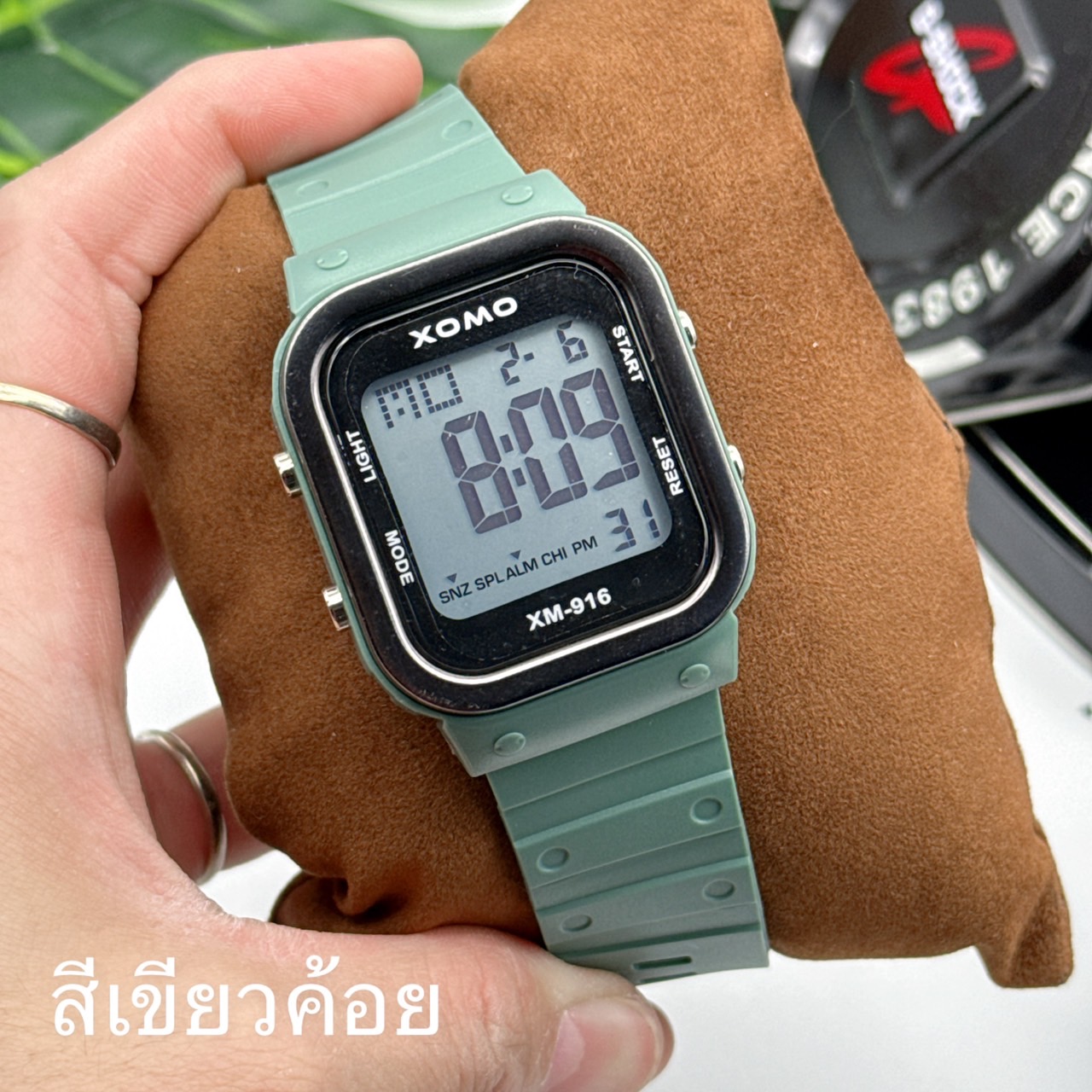 XOMO นาฬิกาดิจตอล กันน้ำได้ ทรงสปร์อตสี่เหลี่ยม สายเรซิน | Shopee Thailand