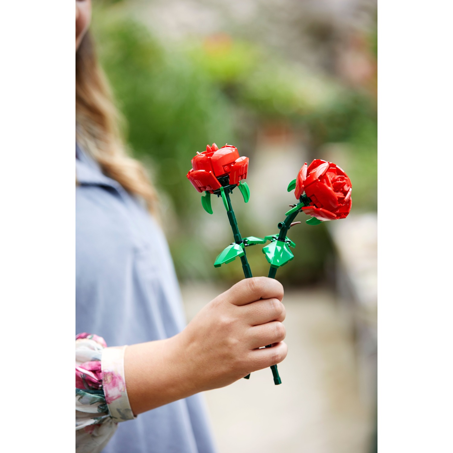 LEGO Iconic 40460 Roses Building Kit (120pcs.), Building Blocks, Kids ...