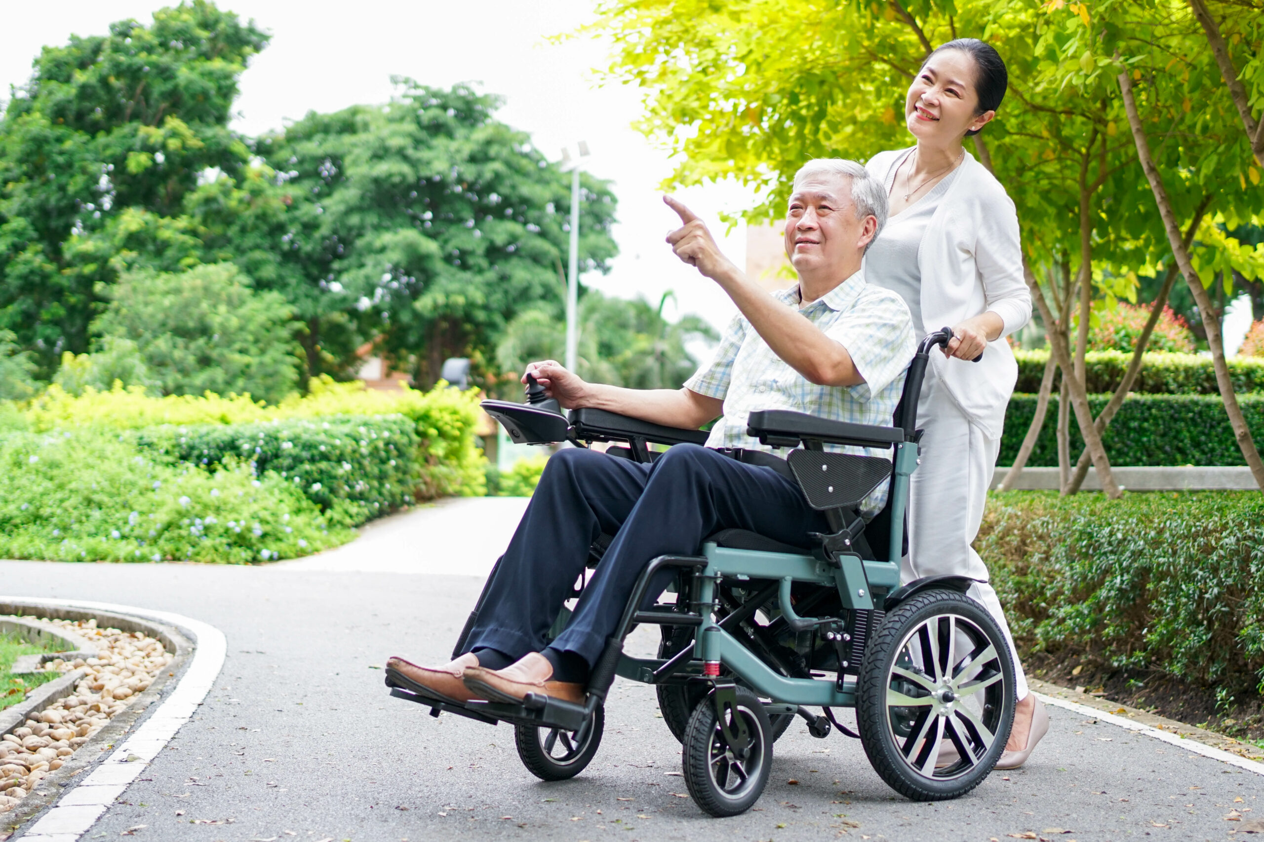 Synergy รุ่น สมาร์ท วีลแชร์ไฟฟ้าพับได้ ที่นั่งกว้าง 50 ซม. โครงสร้างแข็งแรง พับใส่ท้ายรถได้