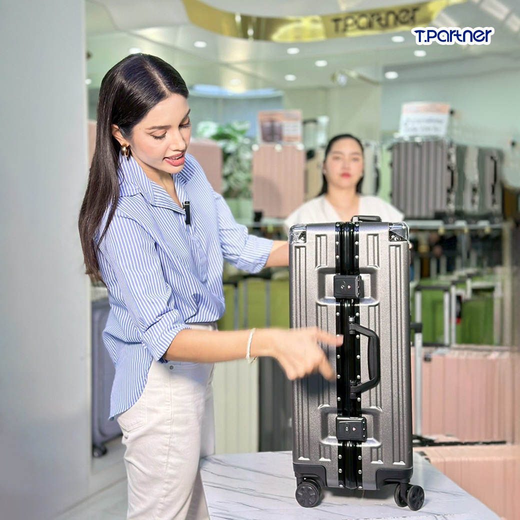 Tpartner รุ่น Duraguard กระเป๋าเดินทางเฟรมอลูมิเนียม บอดี้ PC+ABS พร้อมตัวล็อค Stand Lock แข็งแกร่งทนทาน ปกป้องทุกการเดินทาง